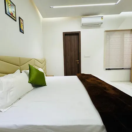 Krishna Home Stay Ujjain Exterior photo